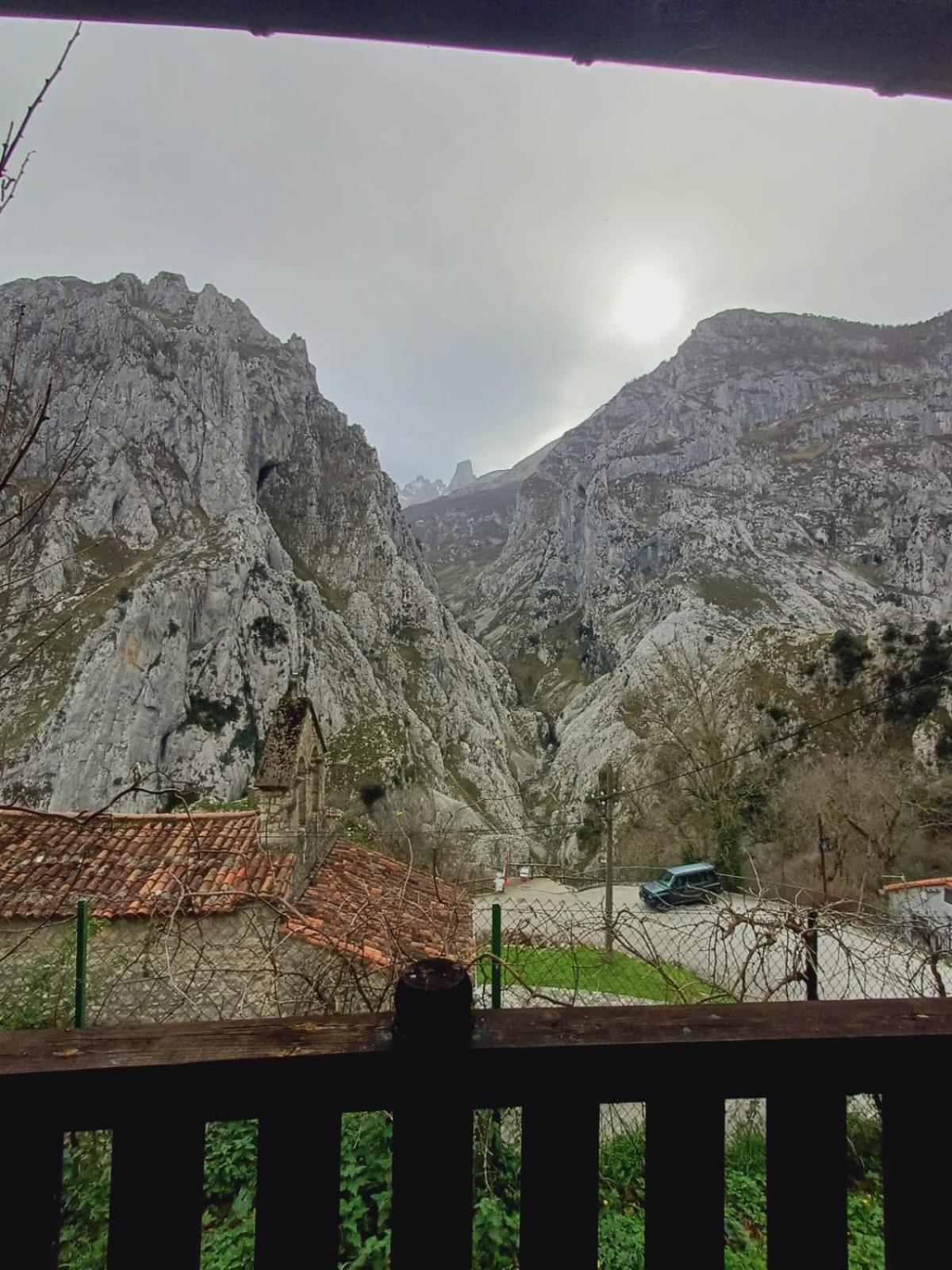 Apartmán El Portal Del Abuelo Arenas De Cabrales Exteriér fotografie