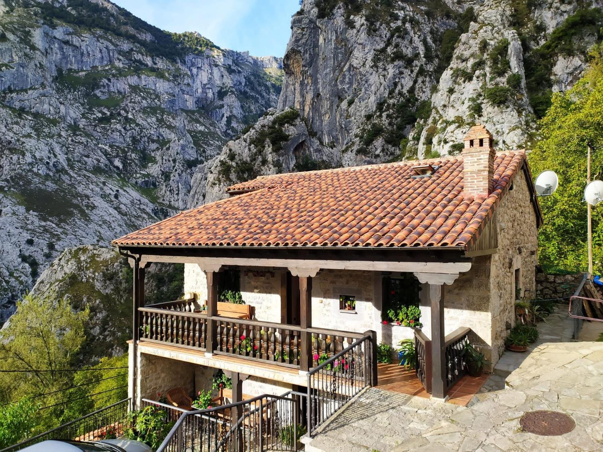Apartmán El Portal Del Abuelo Arenas De Cabrales Exteriér fotografie